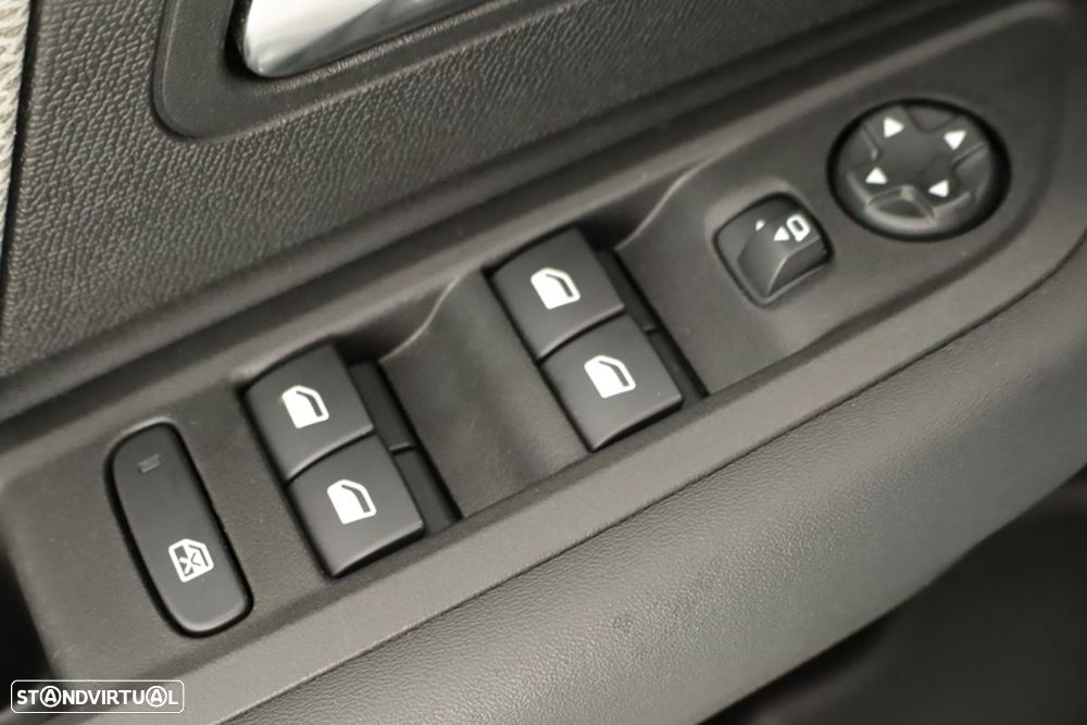 Citroën C4 1.2 PureTech Plus EAT8 - 19