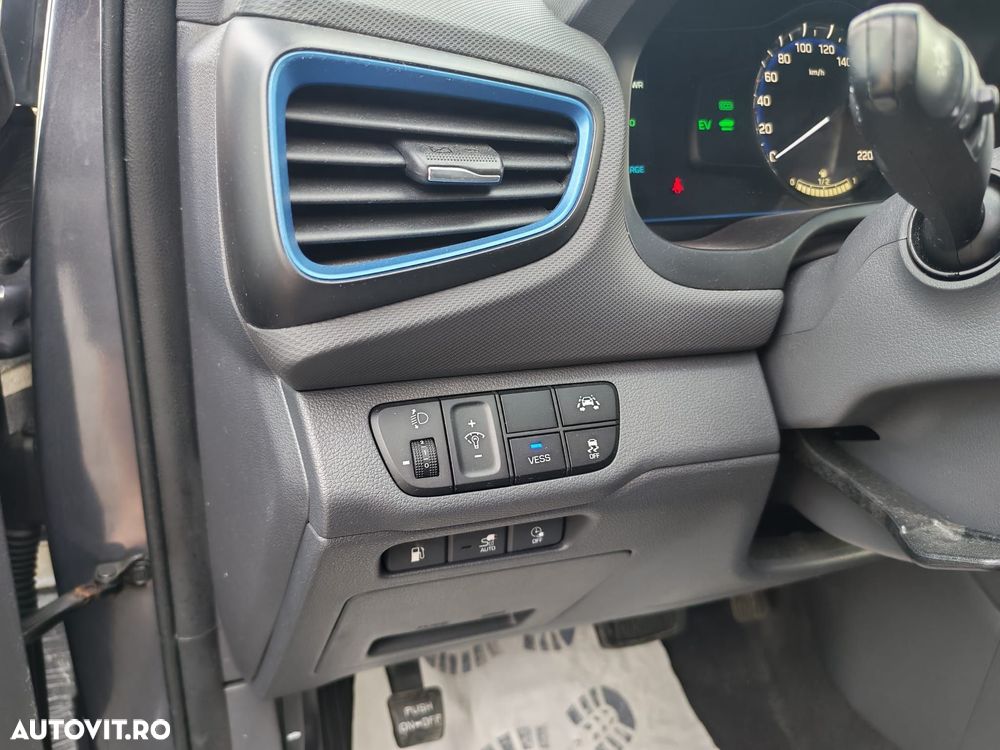 Hyundai IONIQ - 9
