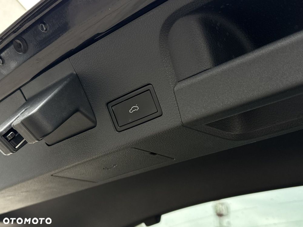 Volkswagen Arteon 2.0 TSI R-Line DSG - 37