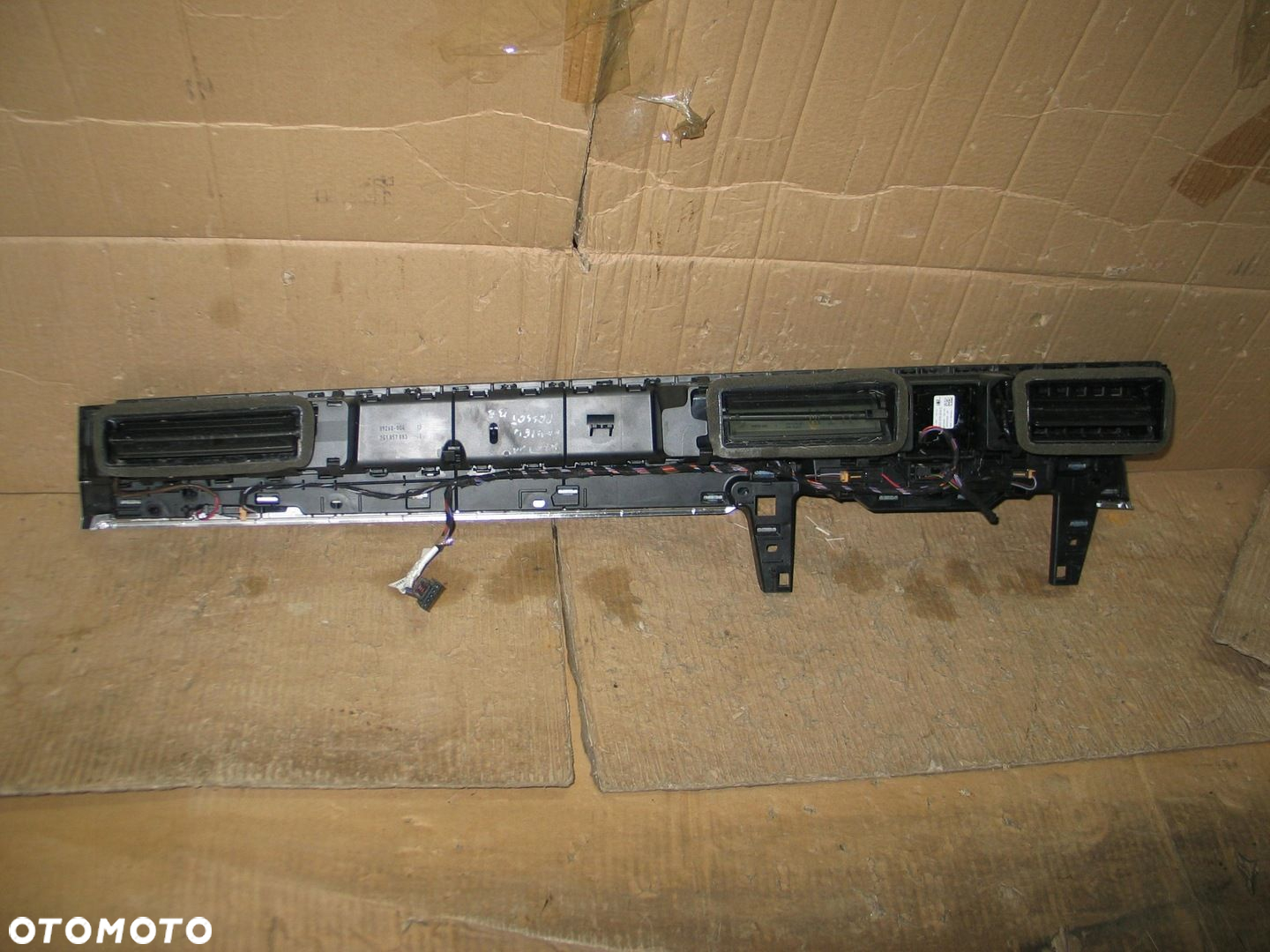 Listwa dekor kratka nawiewu zegarek vw passat B8 3G1853262AJ - 10