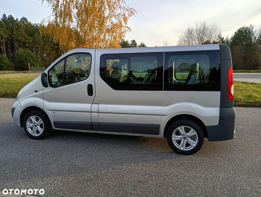 Opel Vivaro - 13