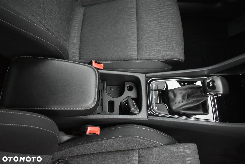 Skoda Karoq 1.5 TSI ACT DSG Style - 30