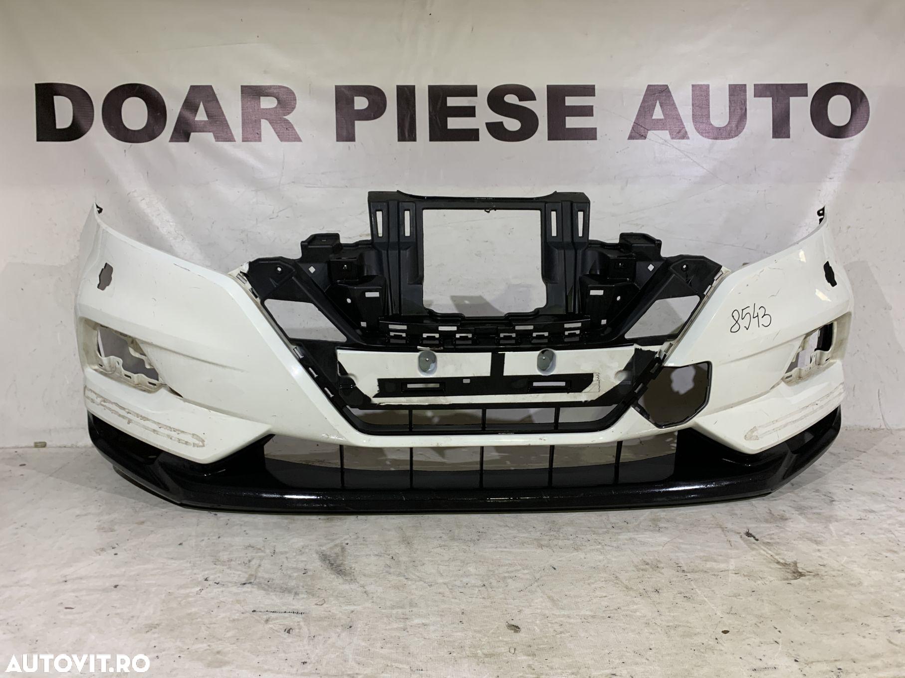 Bara fata Nissan Qashqai, 2017, 2018, 2019, 2020, 2021, cod origine OE 62022-HV00H, cu gauri pentru spalatori faruri. - 2