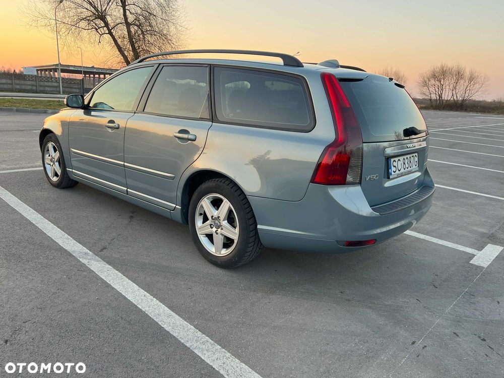 Volvo V50 - 4
