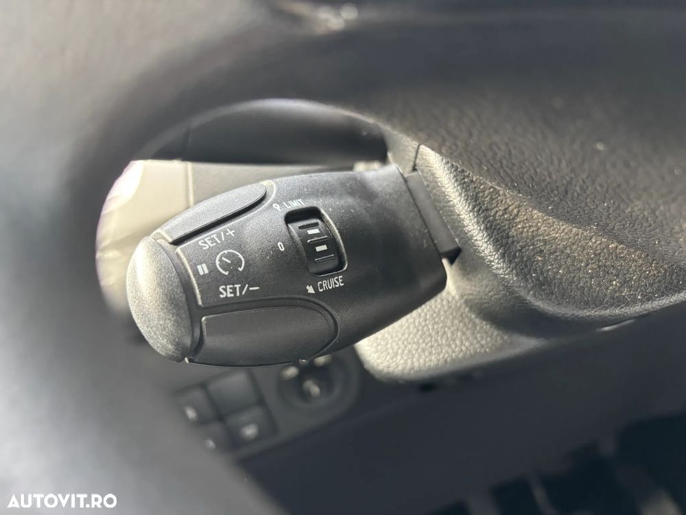 Citroën C-Elysée 1.5 BlueHDi 100 S&S BVM6 Feel - 23