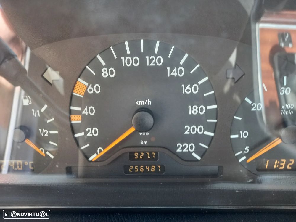 Mercedes-Benz C 220 - 6
