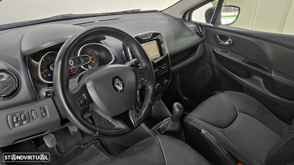 Renault Clio Sport Tourer 1.5 dCi Dynamique S - 17