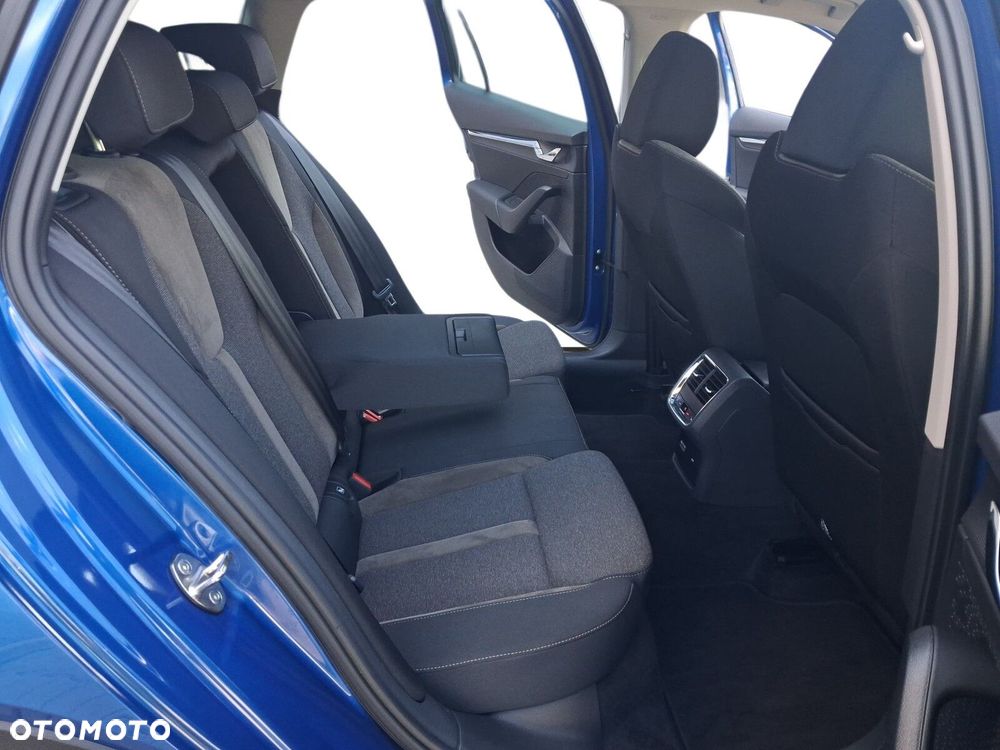 Skoda Octavia 2.0 TSI 4x4 Scout DSG - 9
