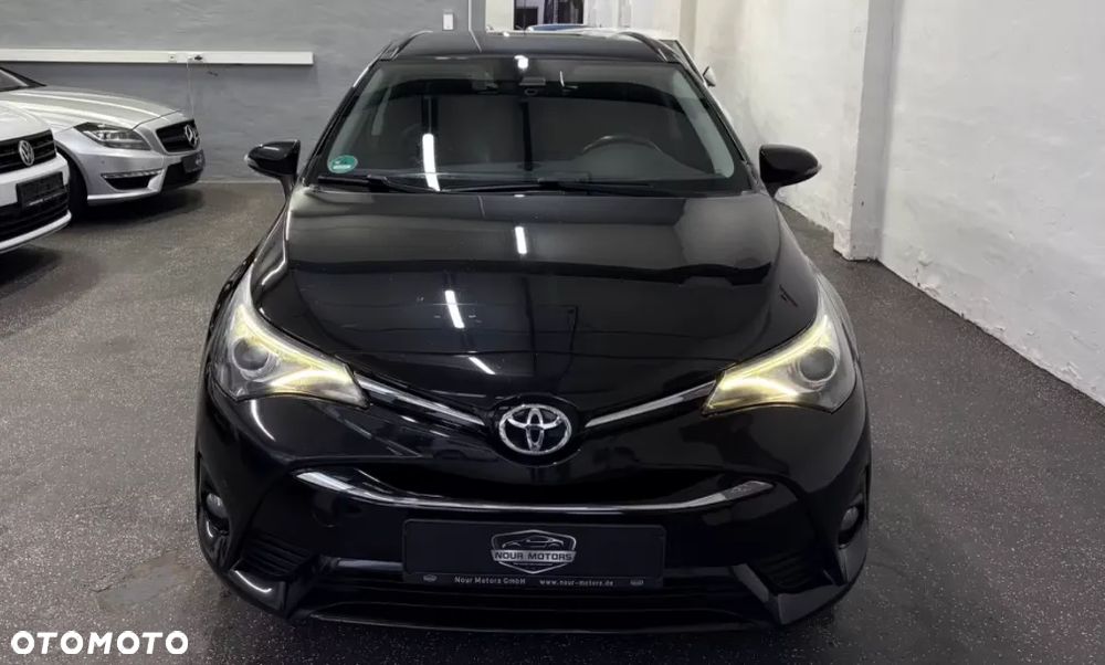 Toyota Avensis 2.0 D-4D Active Business - 3