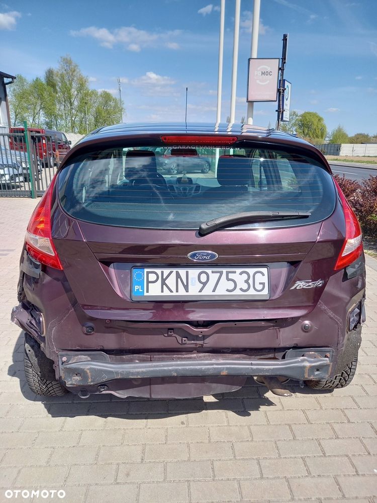Ford Fiesta 1.6 TDCi DPF Trend - 9