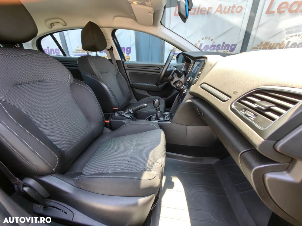 Renault Megane TCe 114 GPF Life - 18