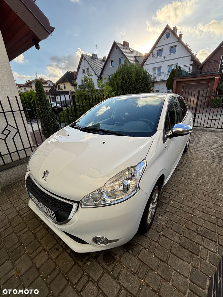 Peugeot 208 1.2 PureTech Allure - 7