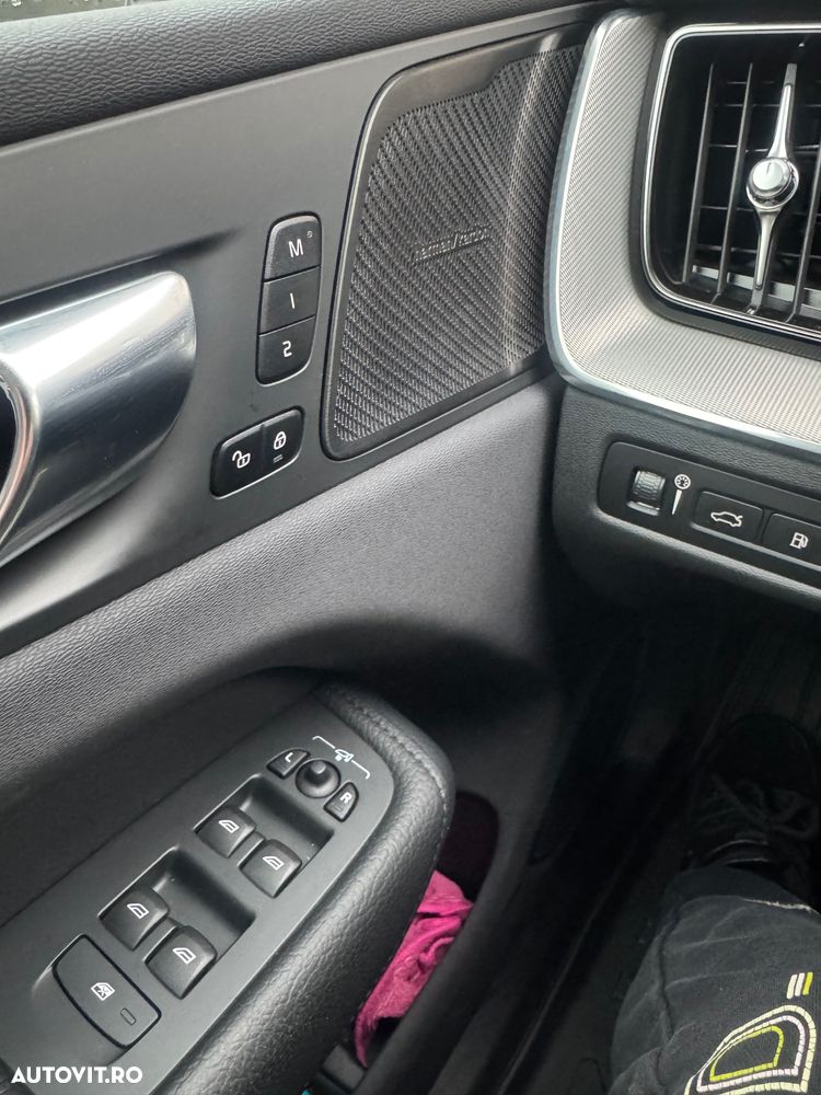 Volvo XC 60 T6 AWD Recharge Geartronic Inscription - 23