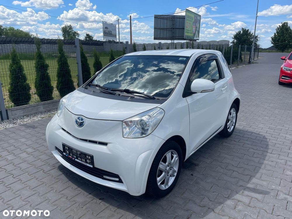 Toyota iQ 1.0 Multidrive + - 1