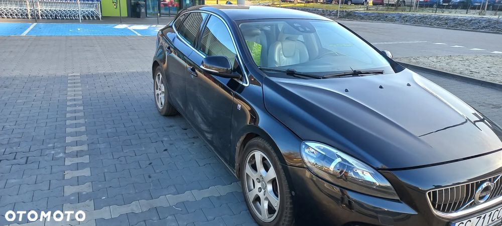 Volvo V40 D4 Drive-E Ocean Race - 1