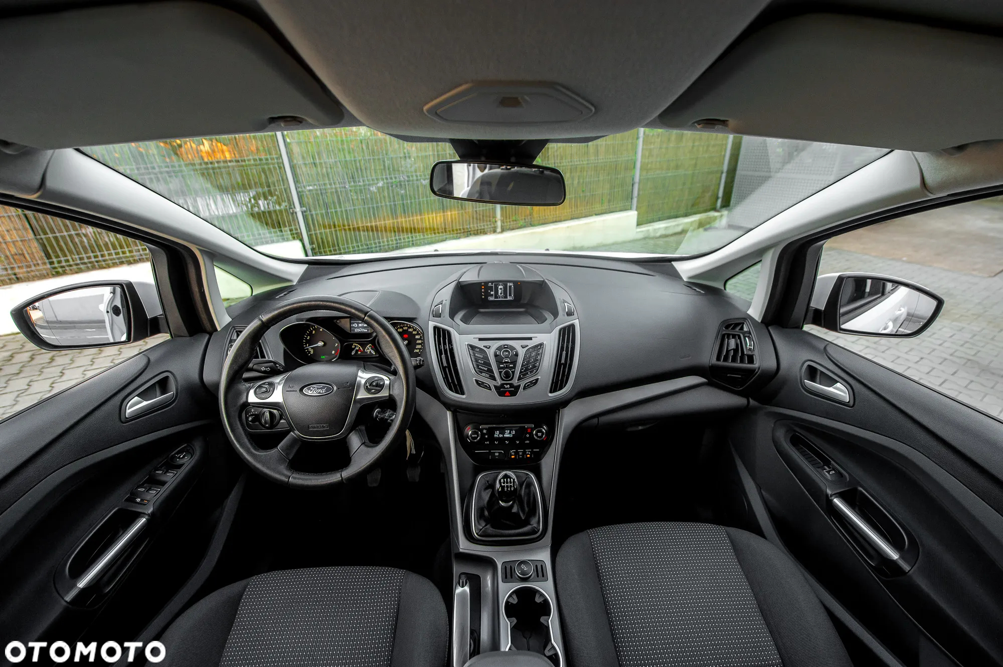 Ford Grand C-MAX - 29