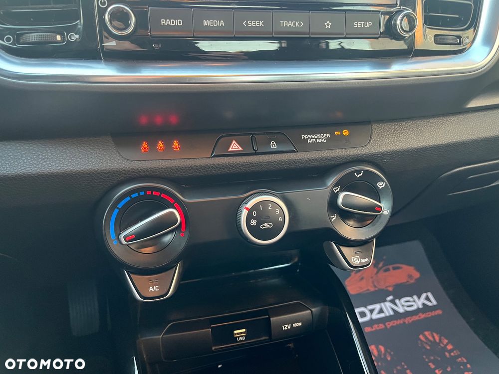 Kia Stonic - 11