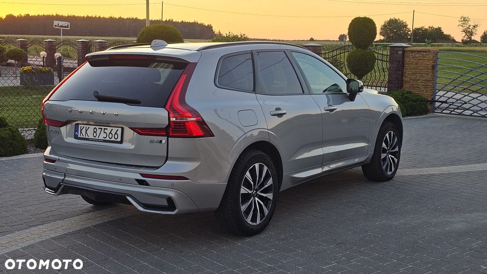 Volvo XC 60 B4 D AWD Plus Dark - 9