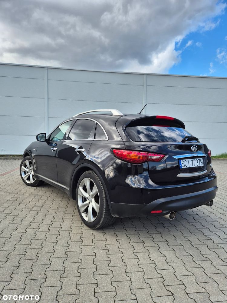 Infiniti Q70 3.0d S - 4