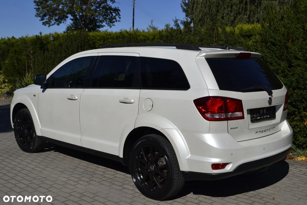 Fiat Freemont 2.0 Multijet Black Code AWD - 11