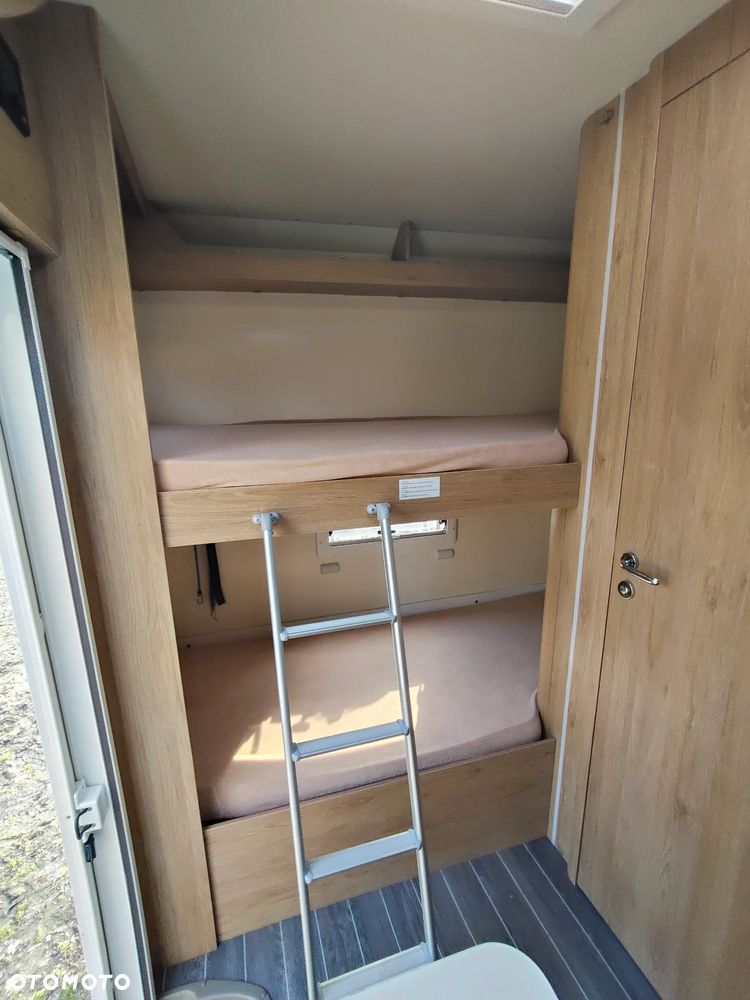 CI Horon 74XT Ford Transit - 15