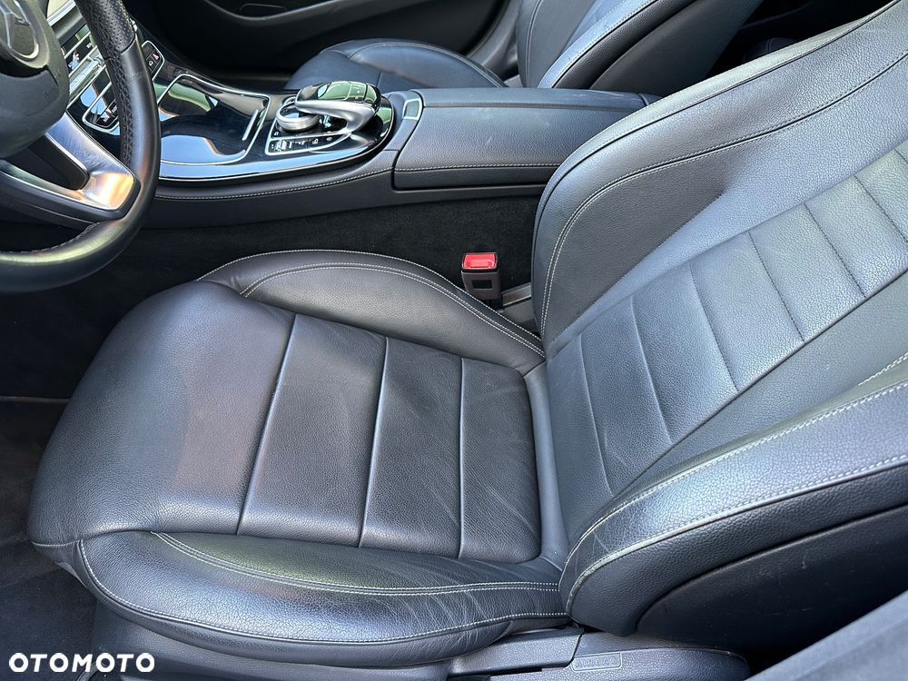 Mercedes-Benz Klasa E 200 4-Matic 9G-TRONIC - 11