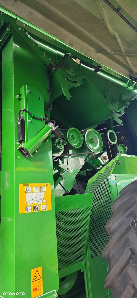 John Deere S770 - 7