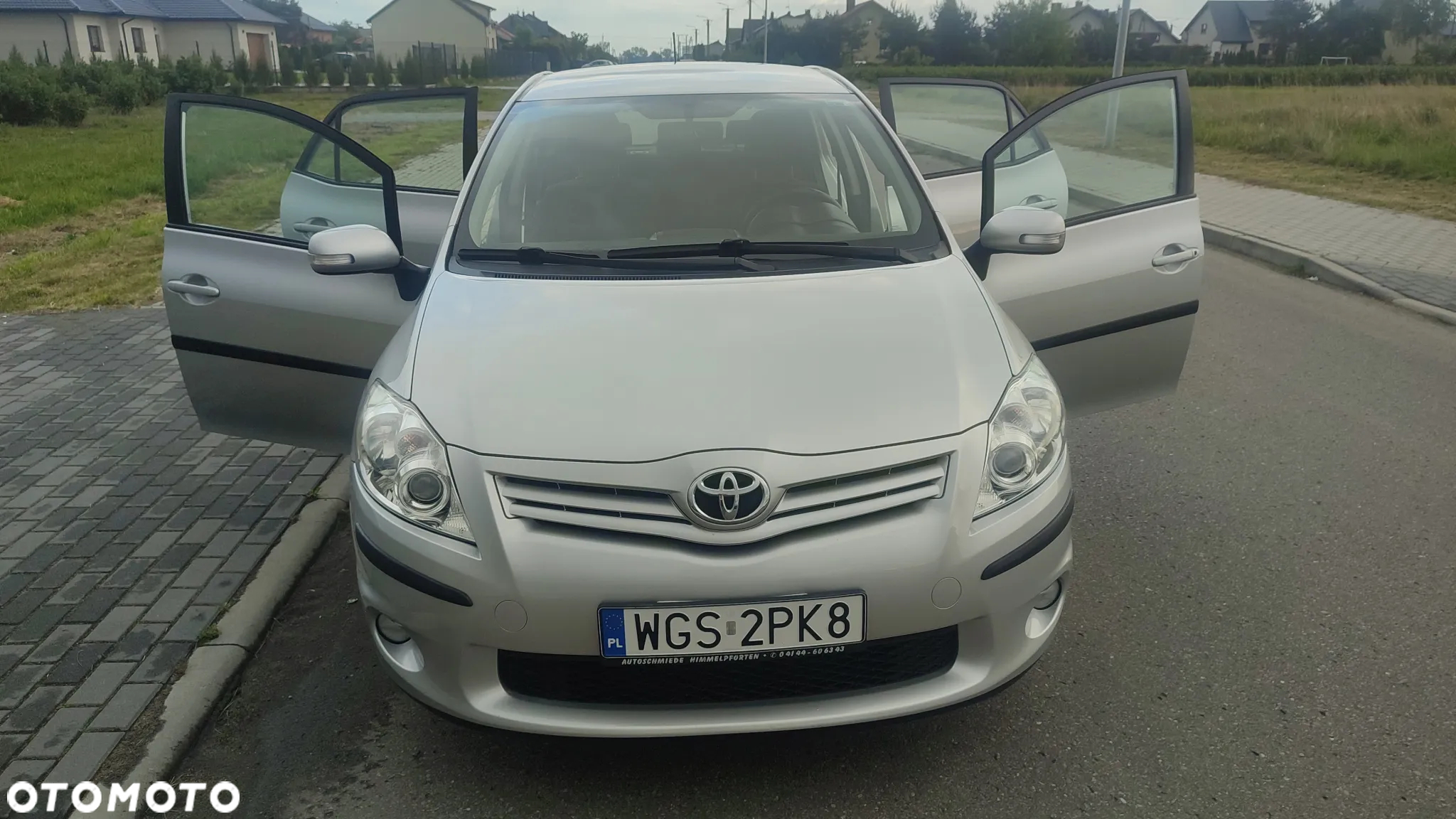 Toyota Auris 1.6 Luna - 16