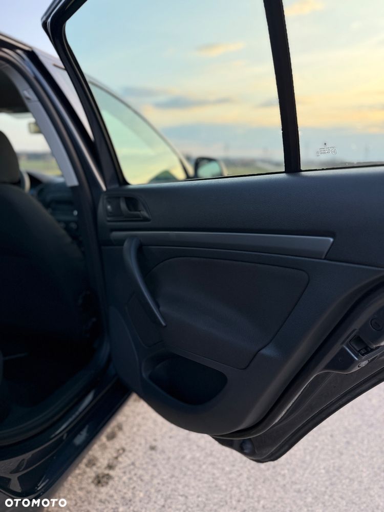 Skoda Octavia 1.6 - 16