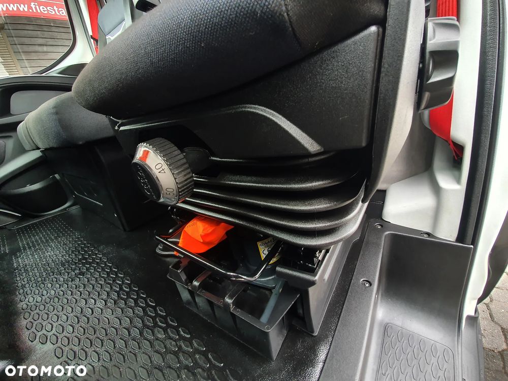 Iveco DAILY - 21