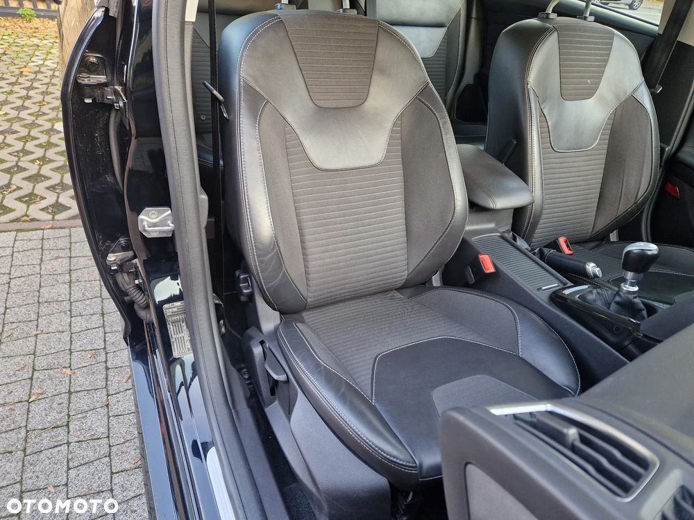 Ford Focus 2.0 TDCi ST-Line Black ASS - 28
