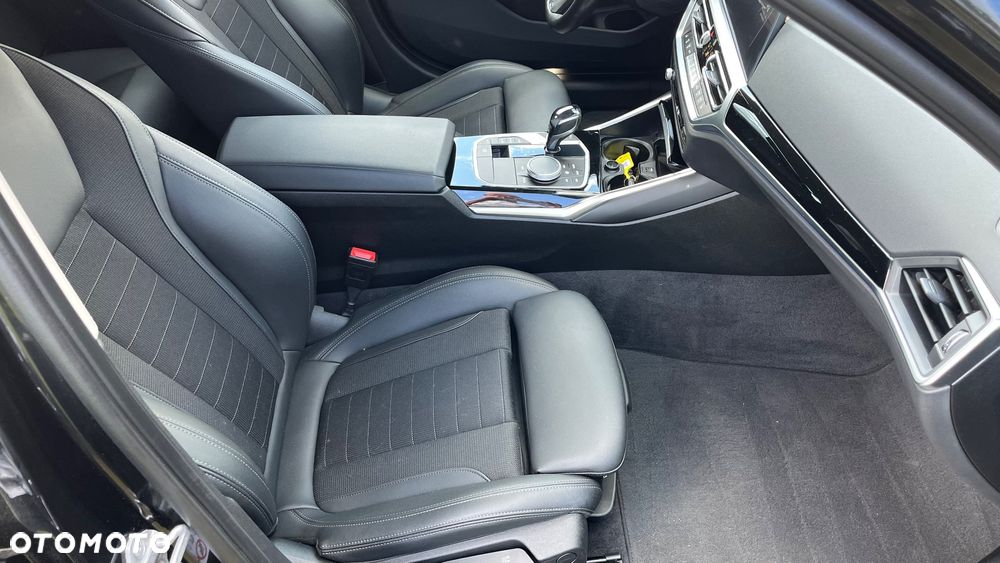 BMW Seria 3 320d Sport Line sport - 23