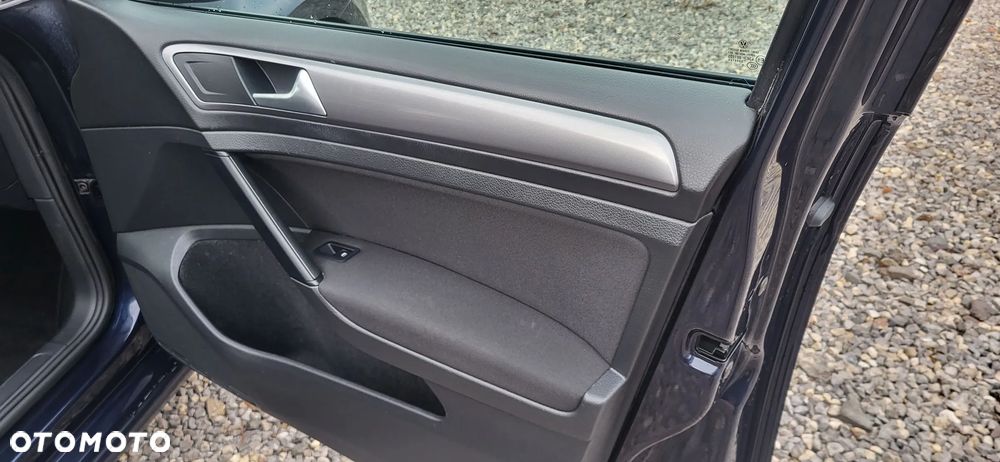 Volkswagen Golf 1.6 TDI BlueMotion Technology Trendline - 16