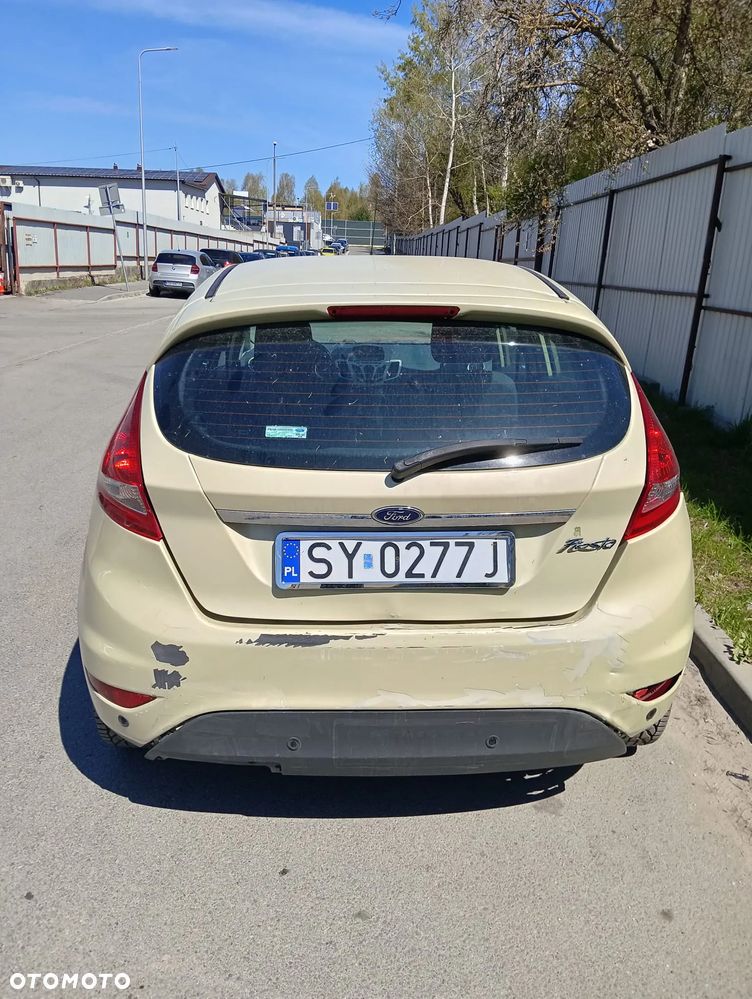 Ford Fiesta - 7