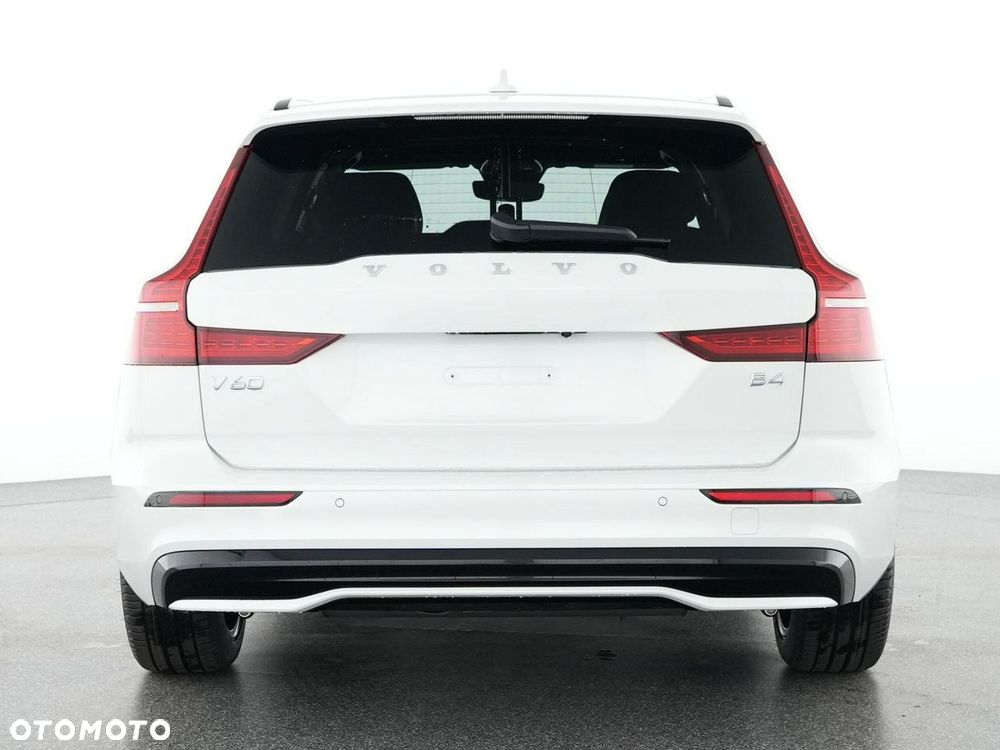 Volvo V60 B4 B DKG Ultra Dark - 3