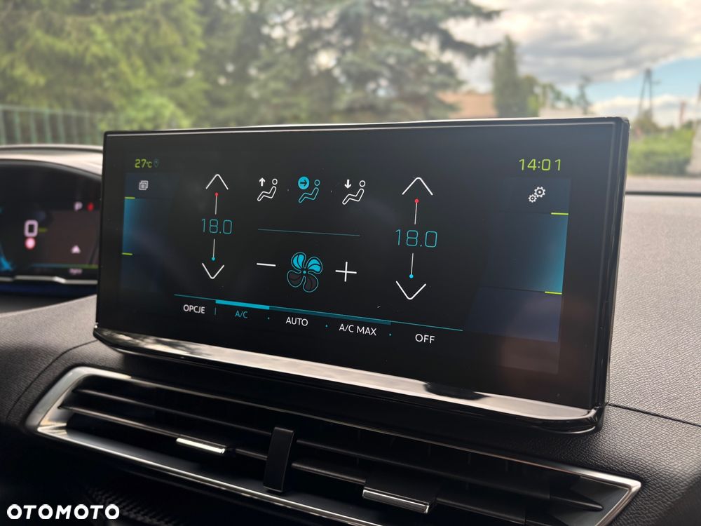 Peugeot 3008 1.6 PureTech Hybrid PHEV Allure Pack S&S EAT8 - 34