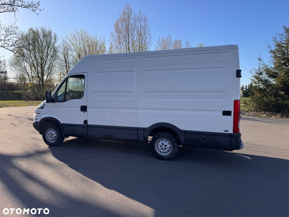 Iveco Daily 35S12 Średni - 9