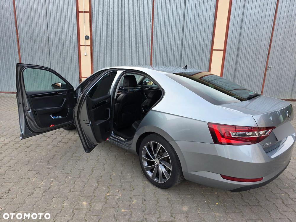 Skoda Superb 2.0 TDI 4x4 L&K DSG - 7