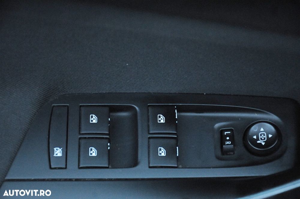 Opel Astra 1.6 D Start/Stop ON - 12
