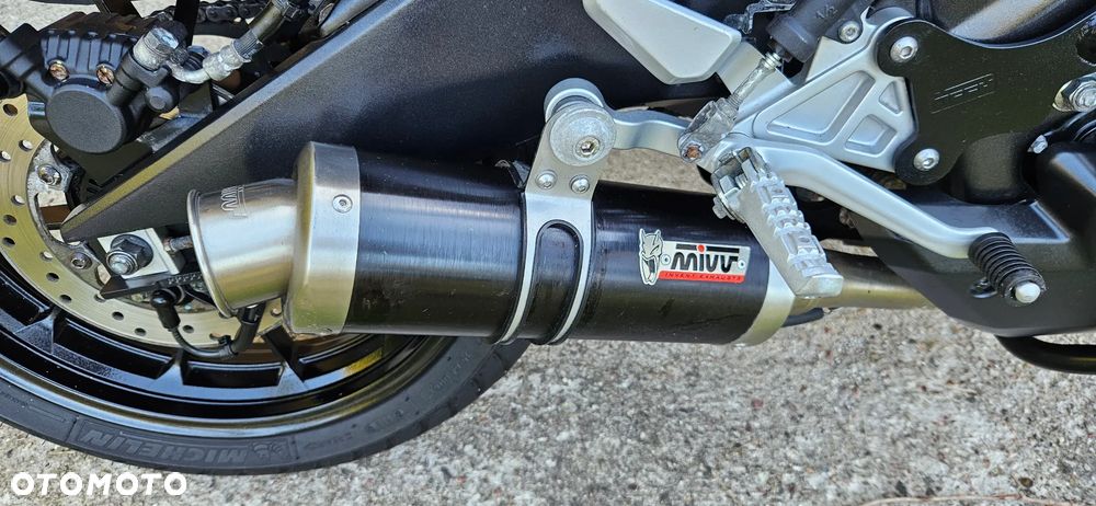 Yamaha MT - 27