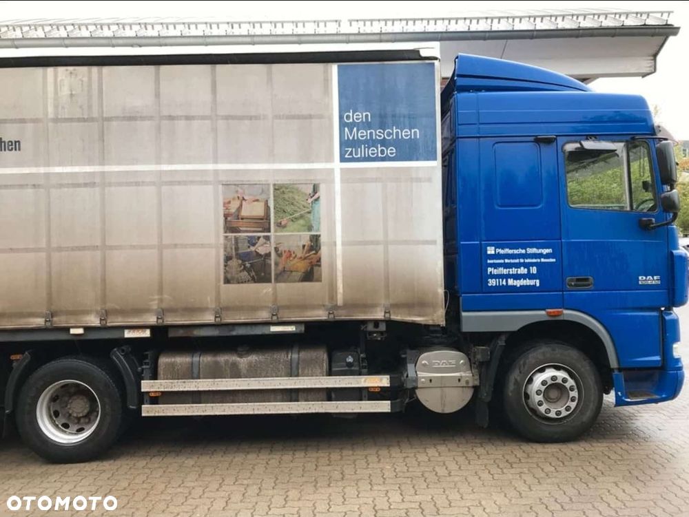 DAF XF 105.410 6X2 - 3