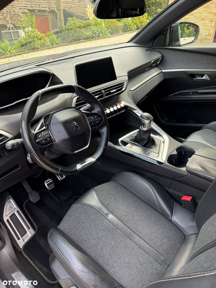 Peugeot 5008 - 13