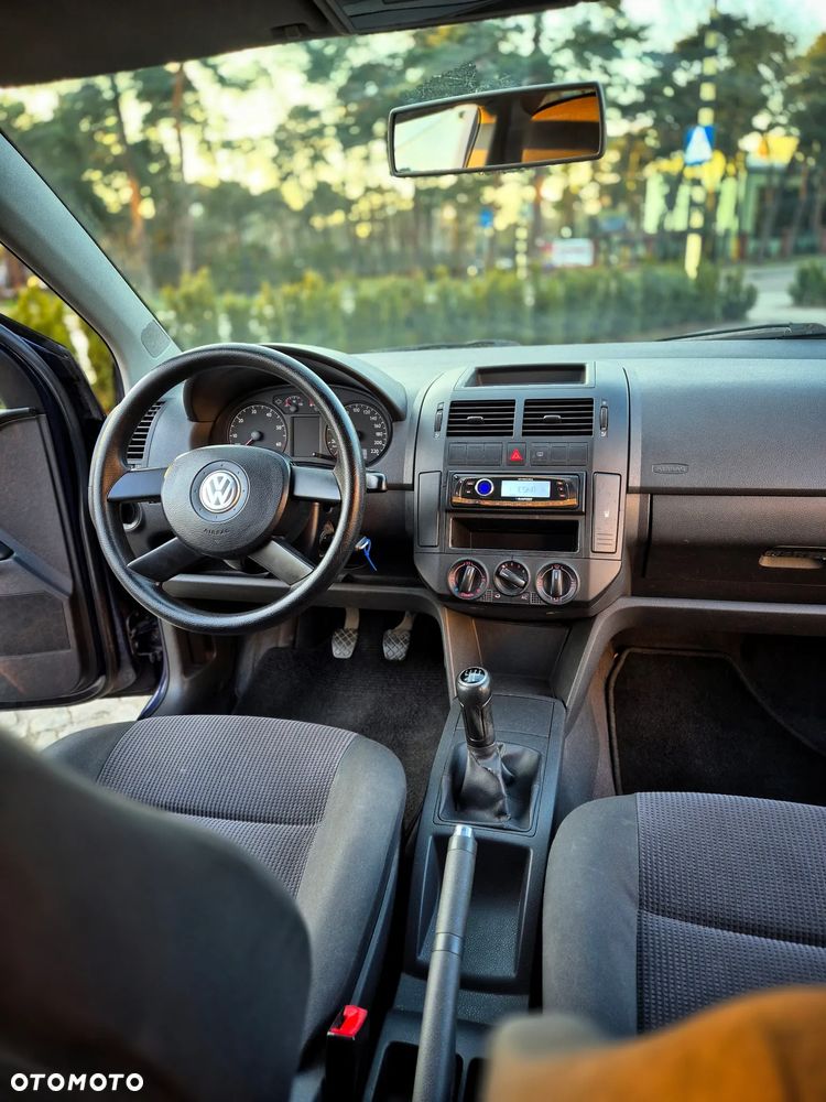 Volkswagen Polo - 10