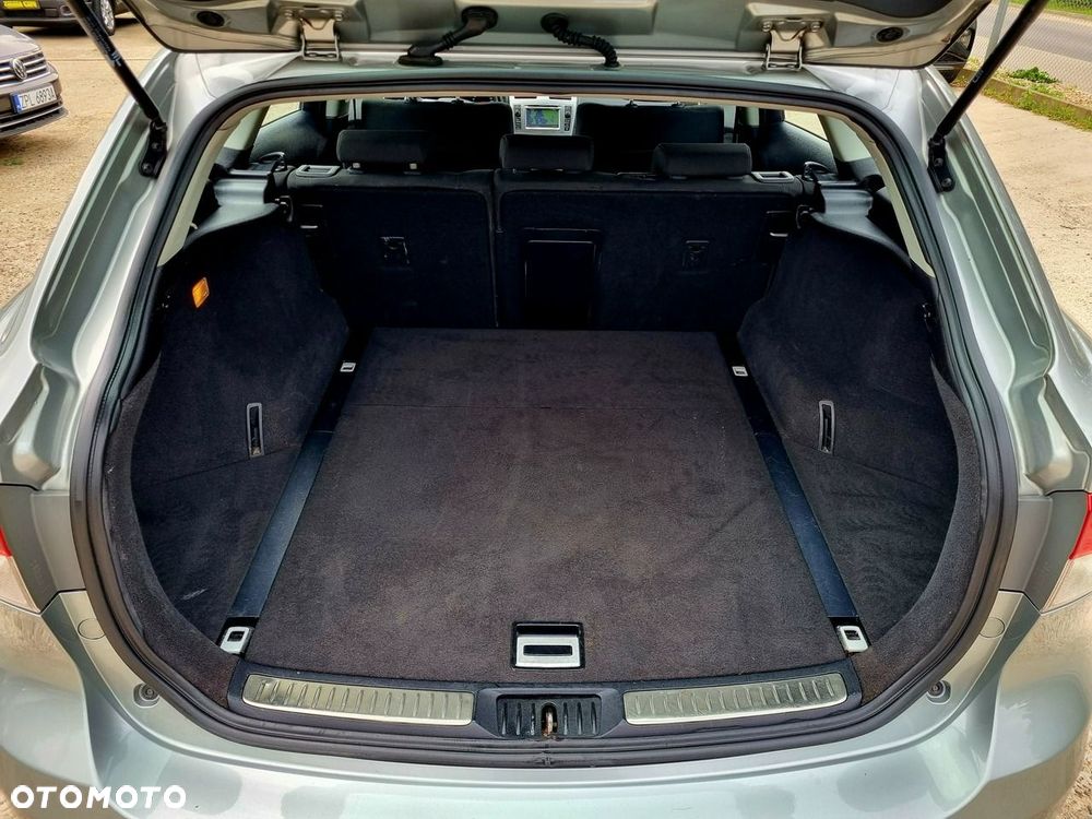 Toyota Avensis 1.8 Selection - 13
