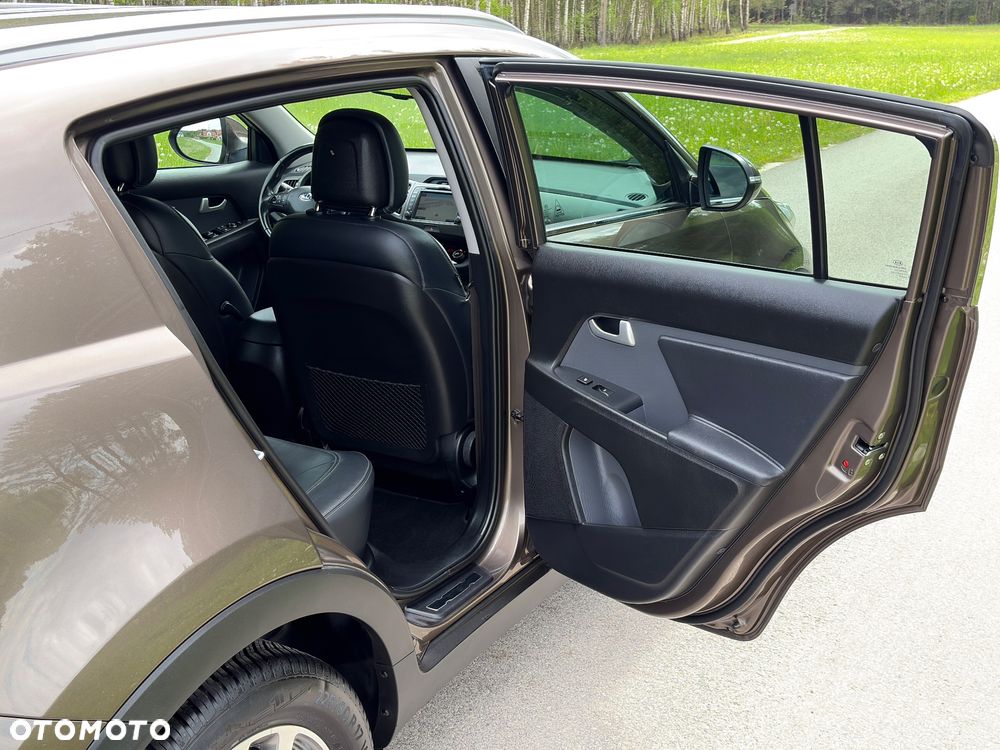 Kia Sportage 1.6 GDI 2WD Dream-Team Edition - 36