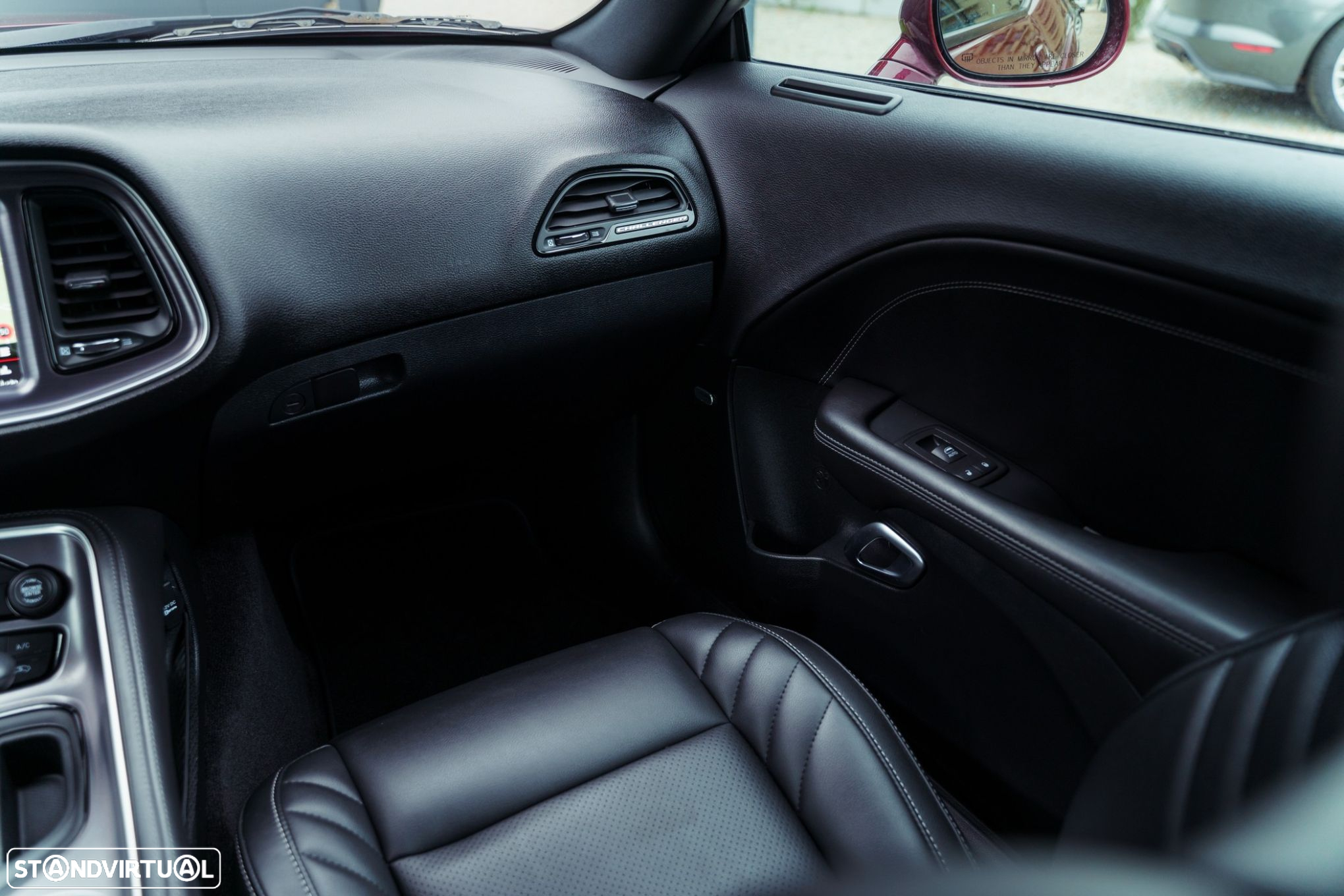 Dodge Challenger Auto SXT Plus - 10