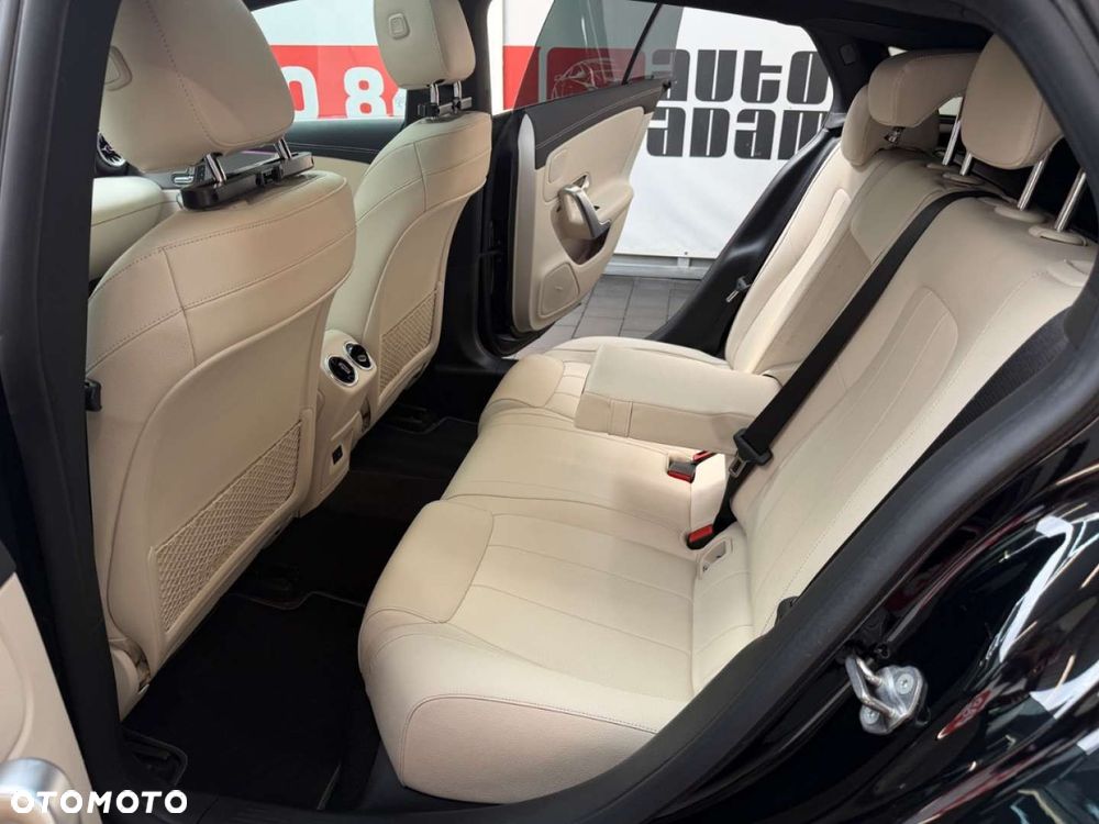 Mercedes-Benz CLA - 33