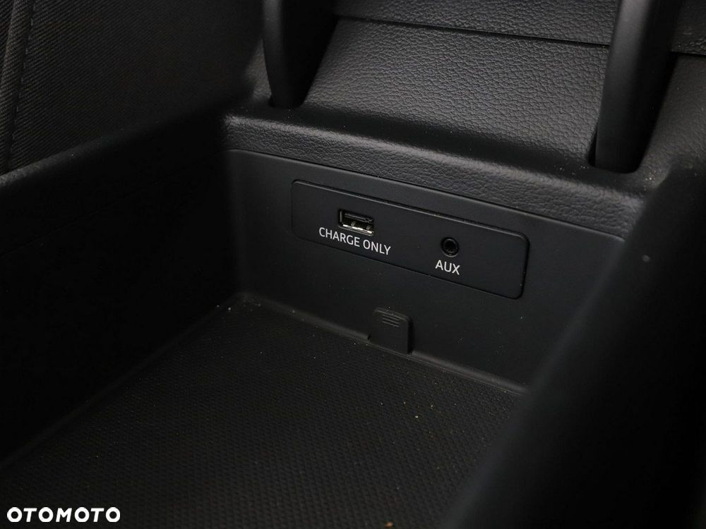 Audi A4 Avant 2.0 TFSI ultra S tronic design - 31