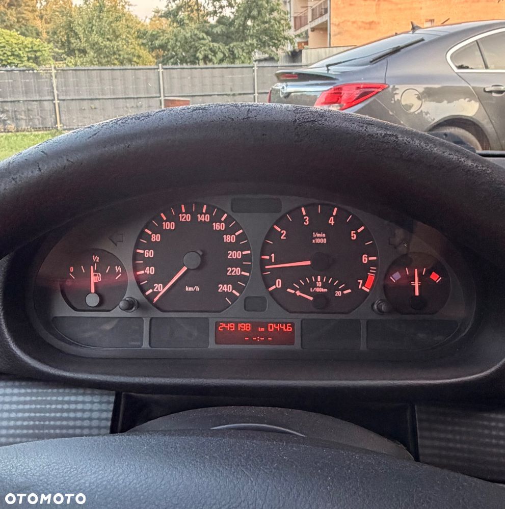 BMW Seria 3 - 6