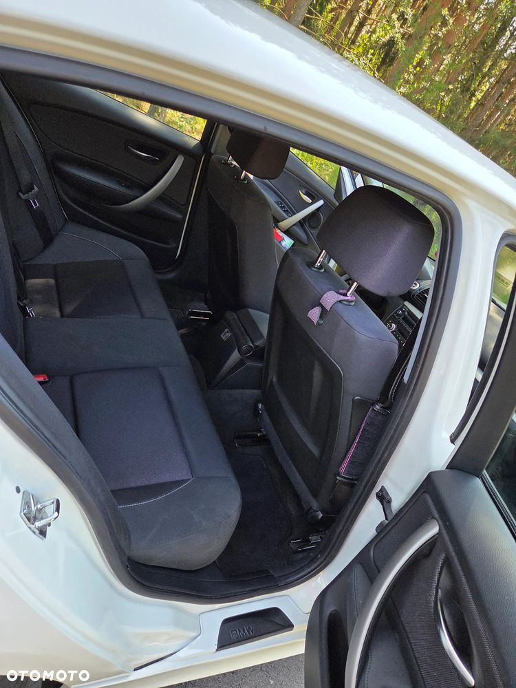BMW Seria 1 116d - 11